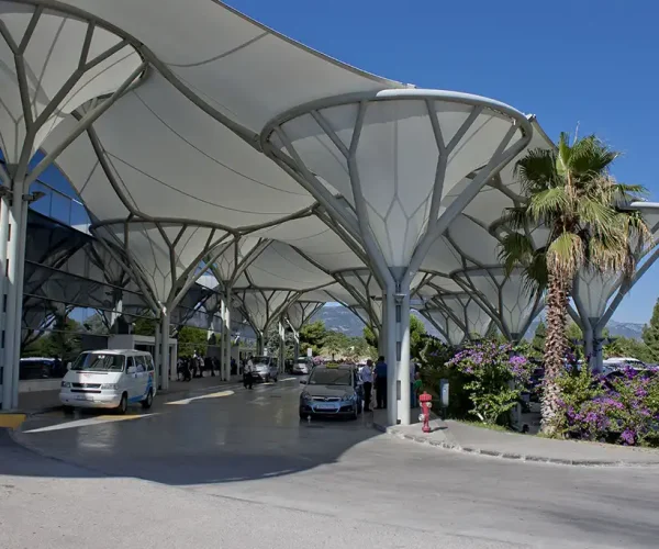 Split_Airport_terminal