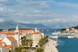 high-angle-city-view-beautiful-seaside-town-trogir-croatia-coast-adriatic-sea-min-300x300