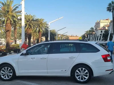 taxi-toni-split_001-