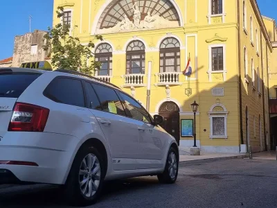 taxi-toni-split_002